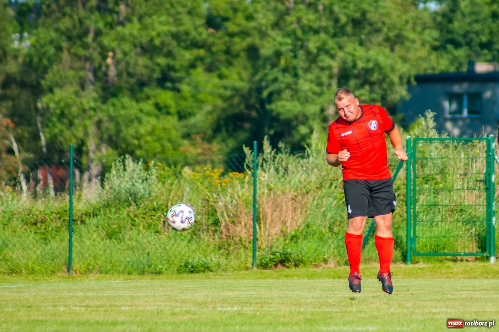 Zdjęcie w galerii na portalu naszraciborz.pl: Udana inauguracja w Markowicach. Prezes Cyran niczym jasnowidz [FOTO] wiadomości z regionu