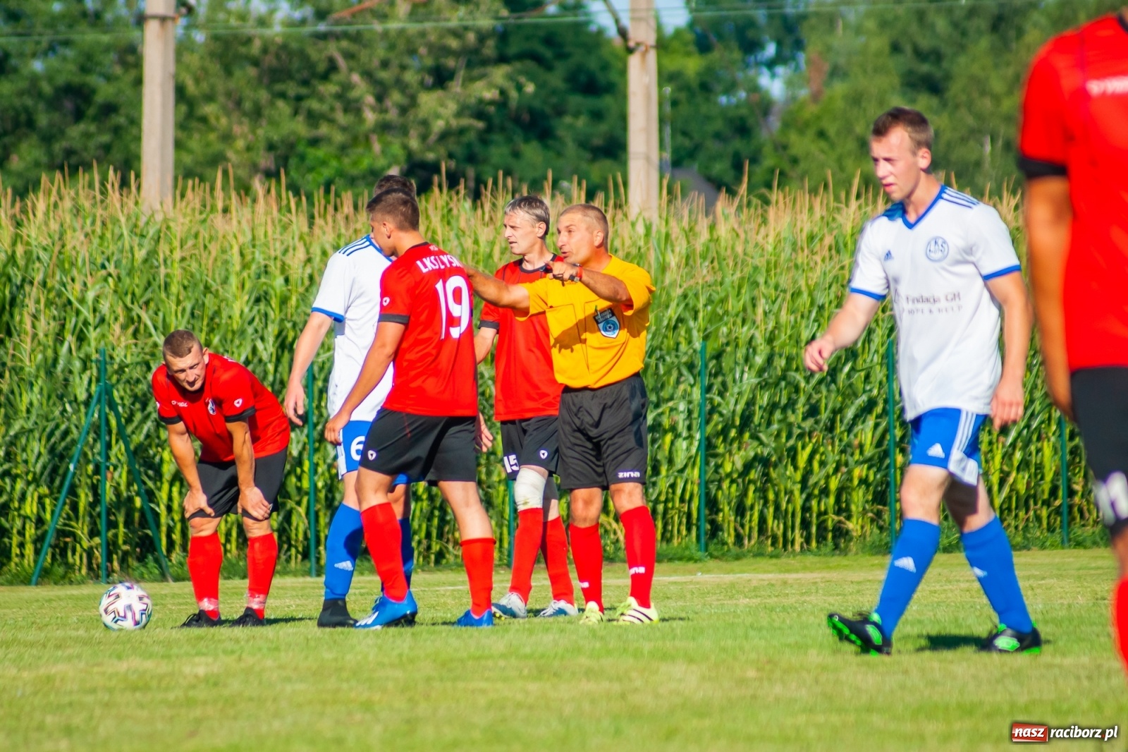 Zdjęcie w galerii na portalu naszraciborz.pl: Udana inauguracja w Markowicach. Prezes Cyran niczym jasnowidz [FOTO] wiadomości z regionu