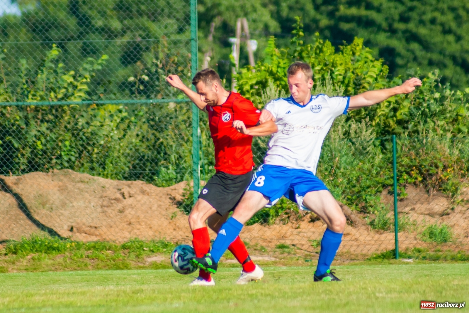 Zdjęcie w galerii na portalu naszraciborz.pl: Udana inauguracja w Markowicach. Prezes Cyran niczym jasnowidz [FOTO] wiadomości z regionu