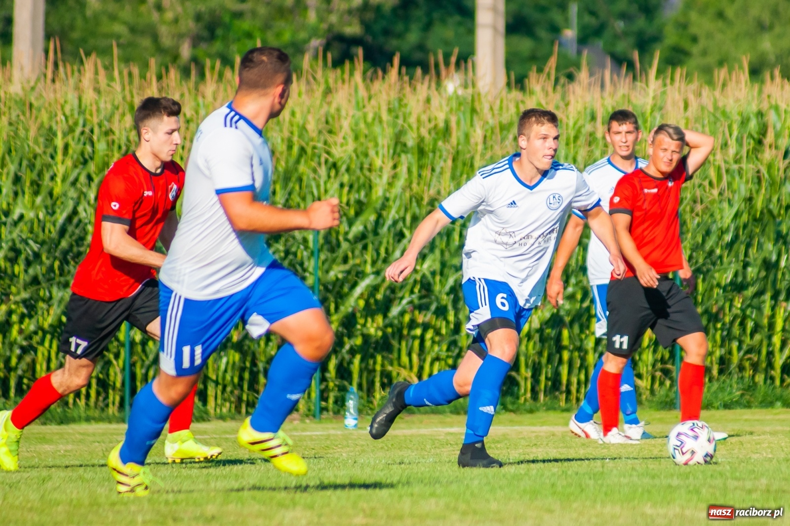 Zdjęcie w galerii na portalu naszraciborz.pl: Udana inauguracja w Markowicach. Prezes Cyran niczym jasnowidz [FOTO] wiadomości z regionu