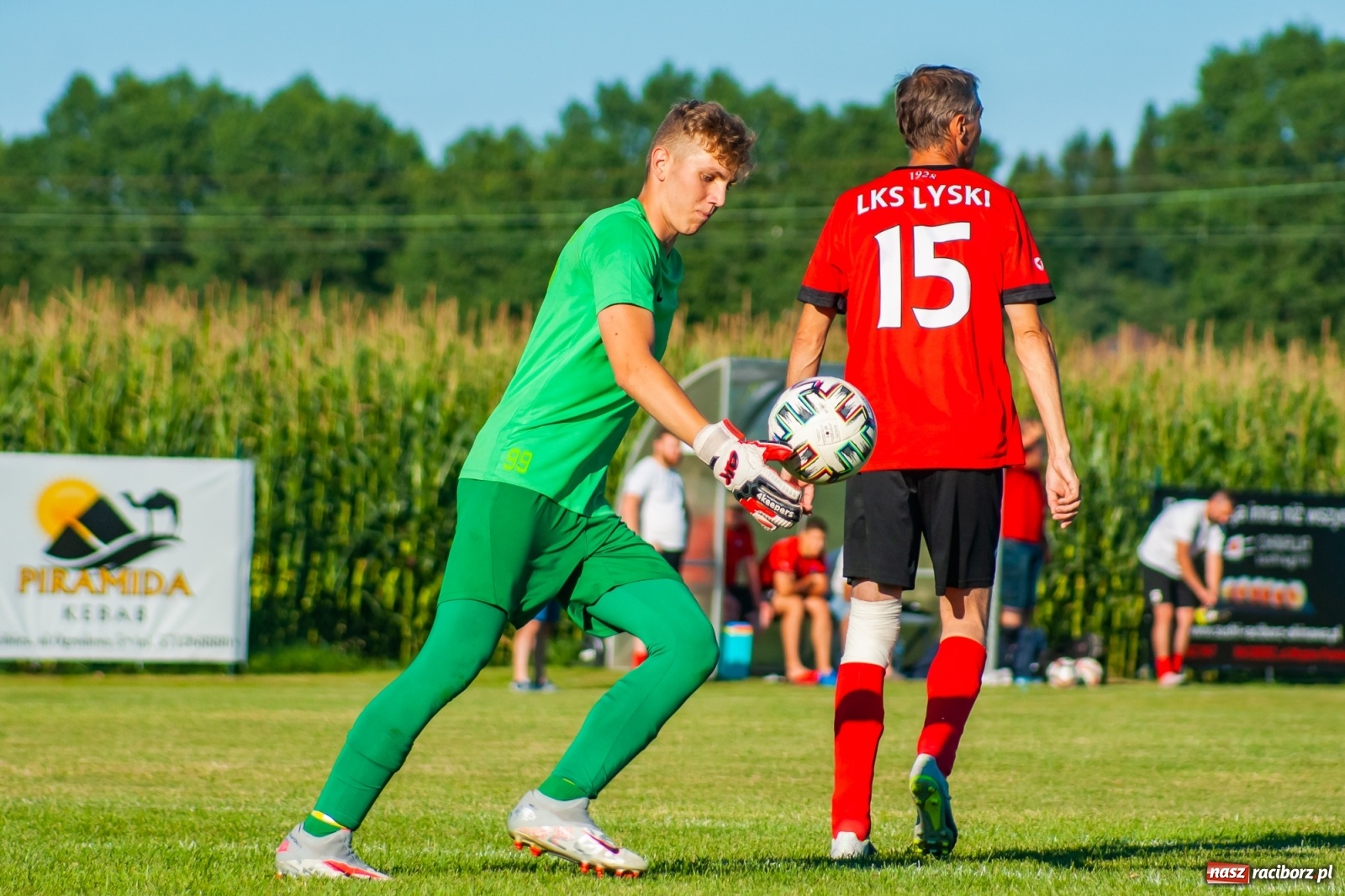Zdjęcie w galerii na portalu naszraciborz.pl: Udana inauguracja w Markowicach. Prezes Cyran niczym jasnowidz [FOTO] wiadomości z regionu