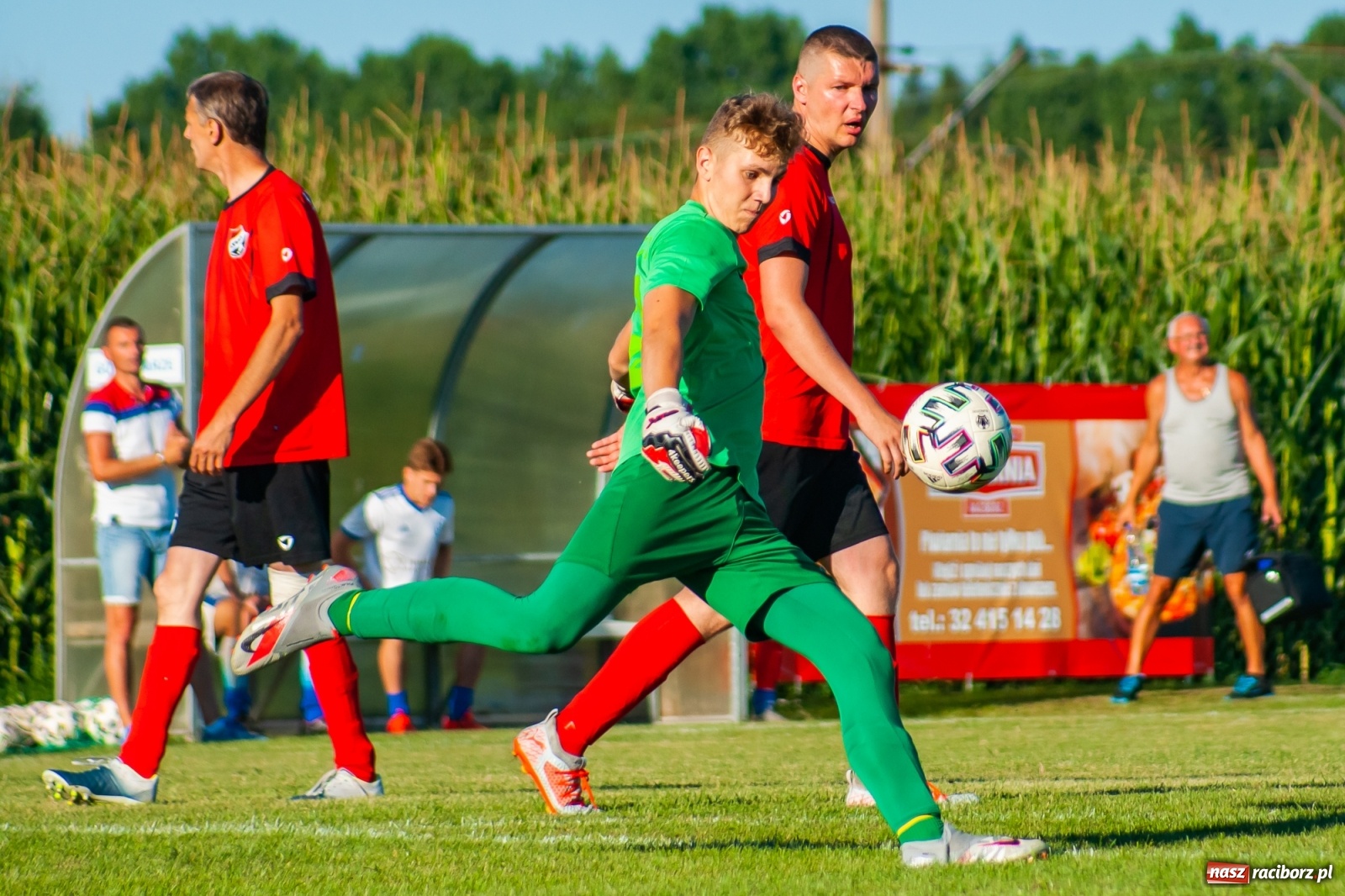 Zdjęcie w galerii na portalu naszraciborz.pl: Udana inauguracja w Markowicach. Prezes Cyran niczym jasnowidz [FOTO] wiadomości z regionu