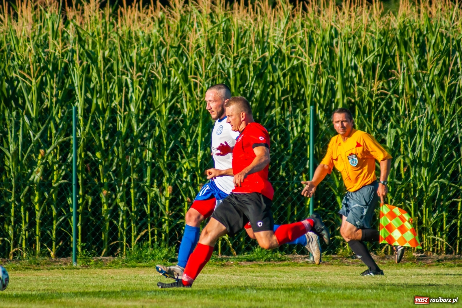 Zdjęcie w galerii na portalu naszraciborz.pl: Udana inauguracja w Markowicach. Prezes Cyran niczym jasnowidz [FOTO] wiadomości z regionu