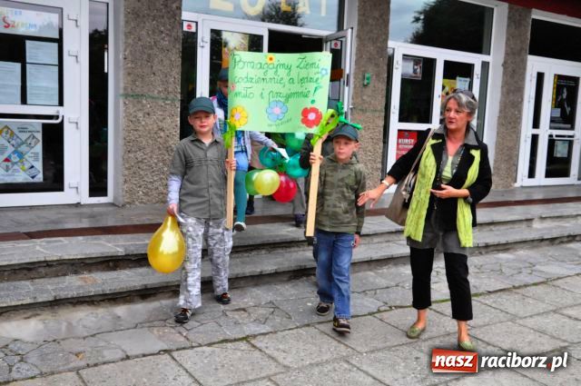 Zdjęcie w galerii na portalu naszraciborz.pl: Ekoludki przeszły przez Racibórz wiadomości z regionu