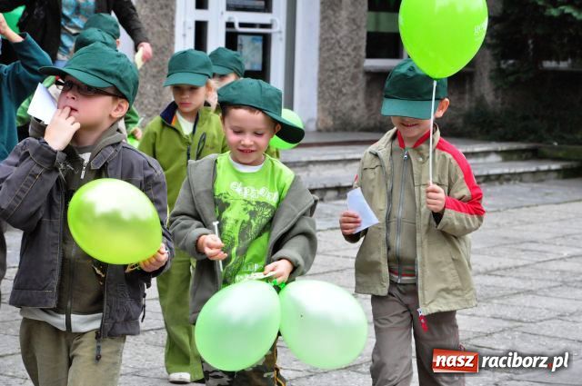 Zdjęcie w galerii na portalu naszraciborz.pl: Ekoludki przeszły przez Racibórz wiadomości z regionu