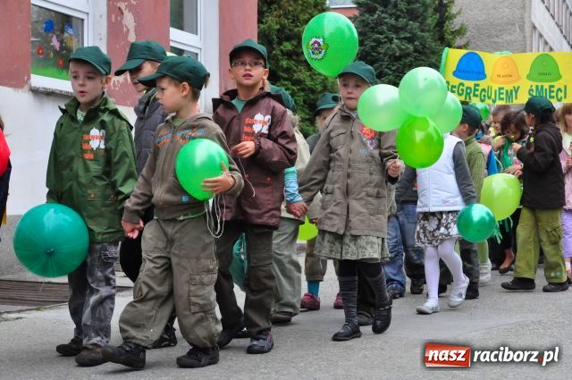 Zdjęcie w galerii na portalu naszraciborz.pl: Ekoludki przeszły przez Racibórz wiadomości z regionu