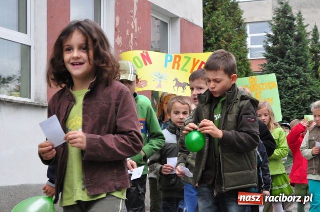 Zdjęcie w galerii na portalu naszraciborz.pl: Ekoludki przeszły przez Racibórz wiadomości z regionu
