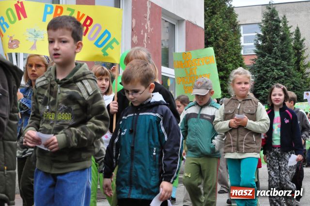 Zdjęcie w galerii na portalu naszraciborz.pl: Ekoludki przeszły przez Racibórz wiadomości z regionu