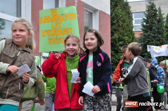 Zdjęcie w galerii na portalu naszraciborz.pl: Ekoludki przeszły przez Racibórz wiadomości z regionu