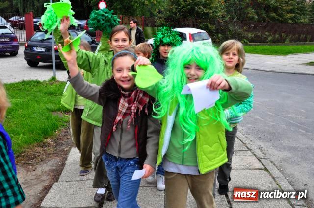 Zdjęcie w galerii na portalu naszraciborz.pl: Ekoludki przeszły przez Racibórz wiadomości z regionu