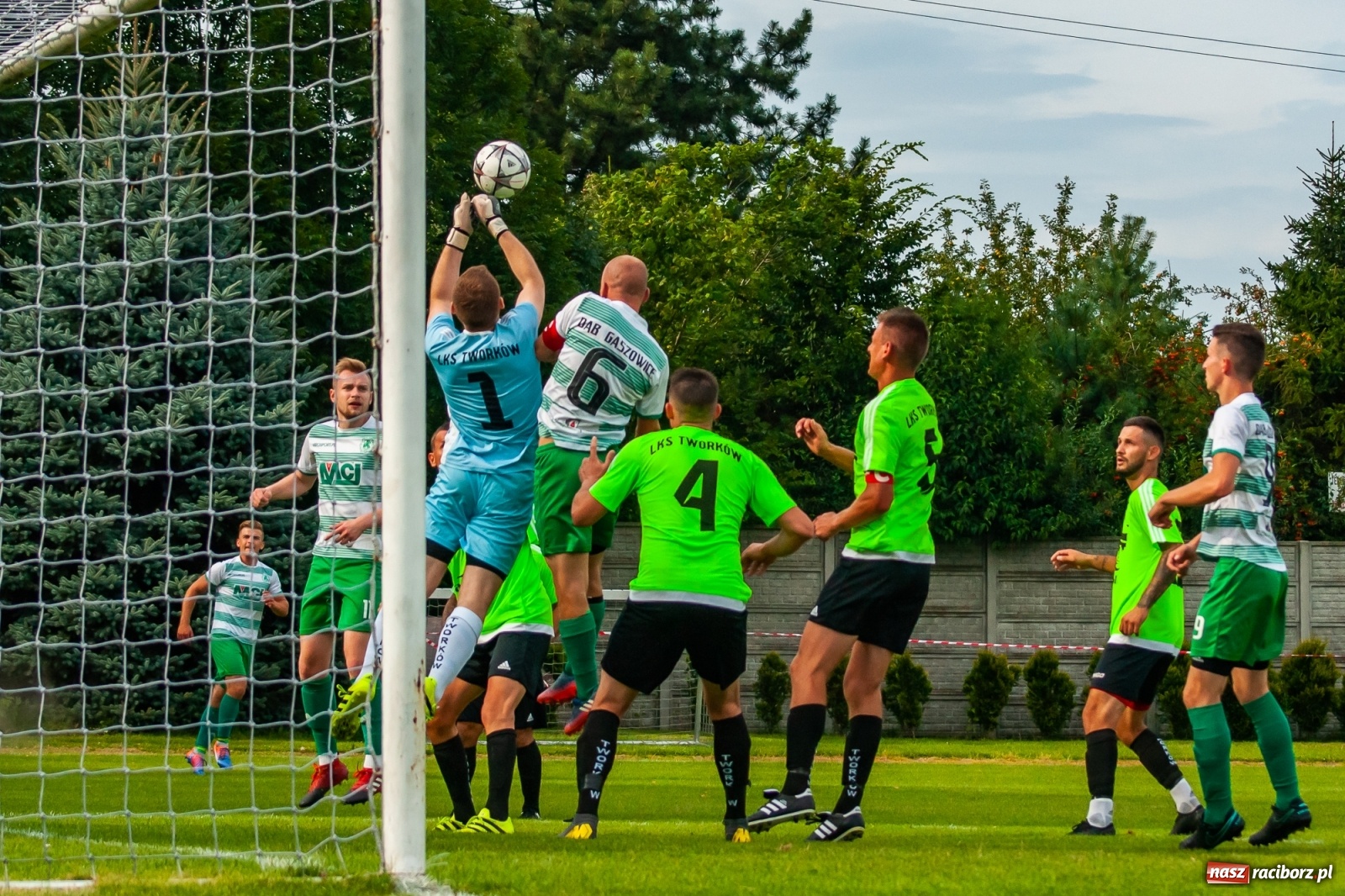 Zdjęcie w galerii na portalu naszraciborz.pl: Wygrana Tworkowa na inaugurację nowego sezonu [FOTO] wiadomości z regionu