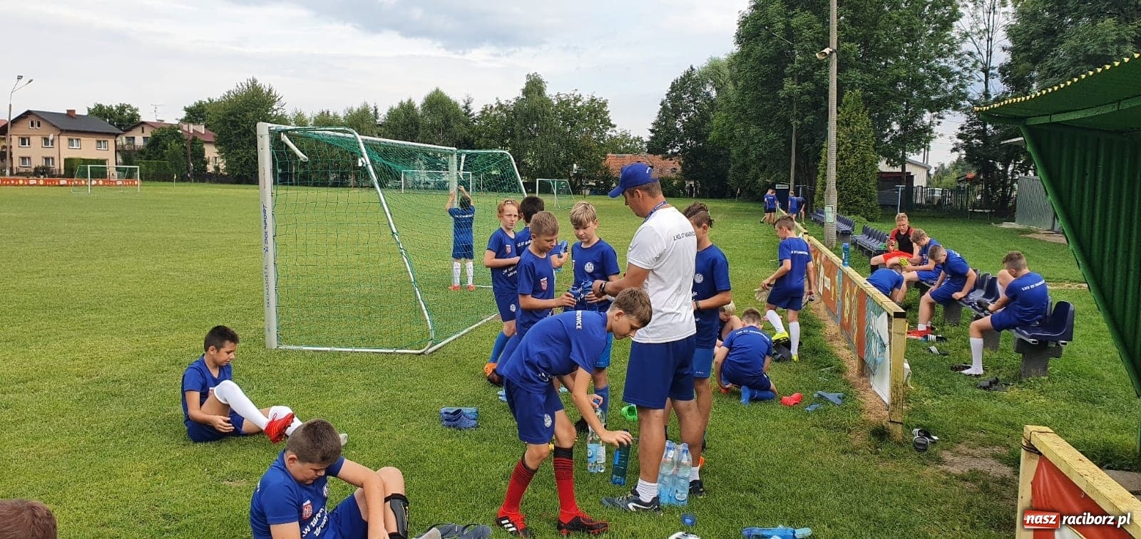 Zdjęcie w galerii na portalu naszraciborz.pl: Młodziki i trampkarze LKS Markowice na obozie w Ustroniu wiadomości z regionu