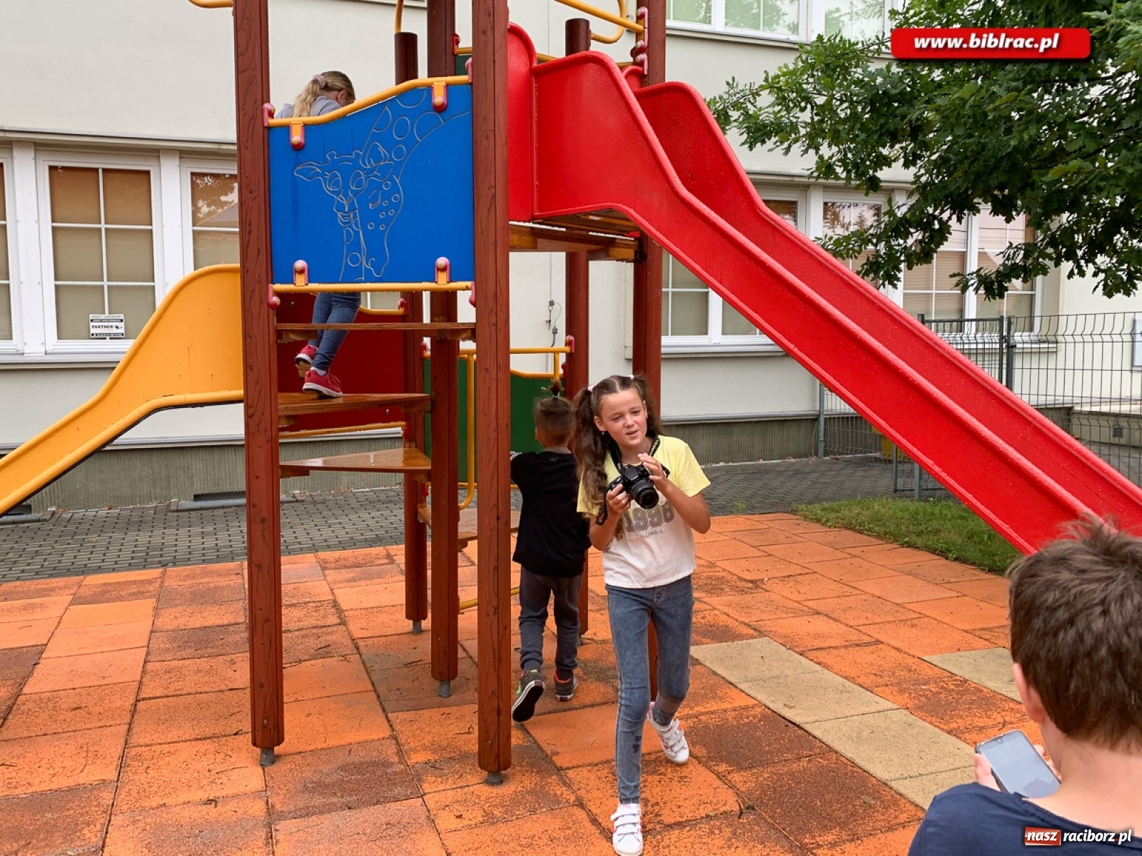 Zdjęcie w galerii na portalu naszraciborz.pl: Przygoda z fotografią w bibliotece w Ocicach  wiadomości z regionu