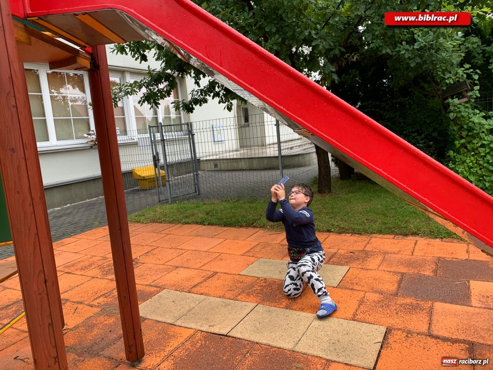 Zdjęcie w galerii na portalu naszraciborz.pl: Przygoda z fotografią w bibliotece w Ocicach  wiadomości z regionu
