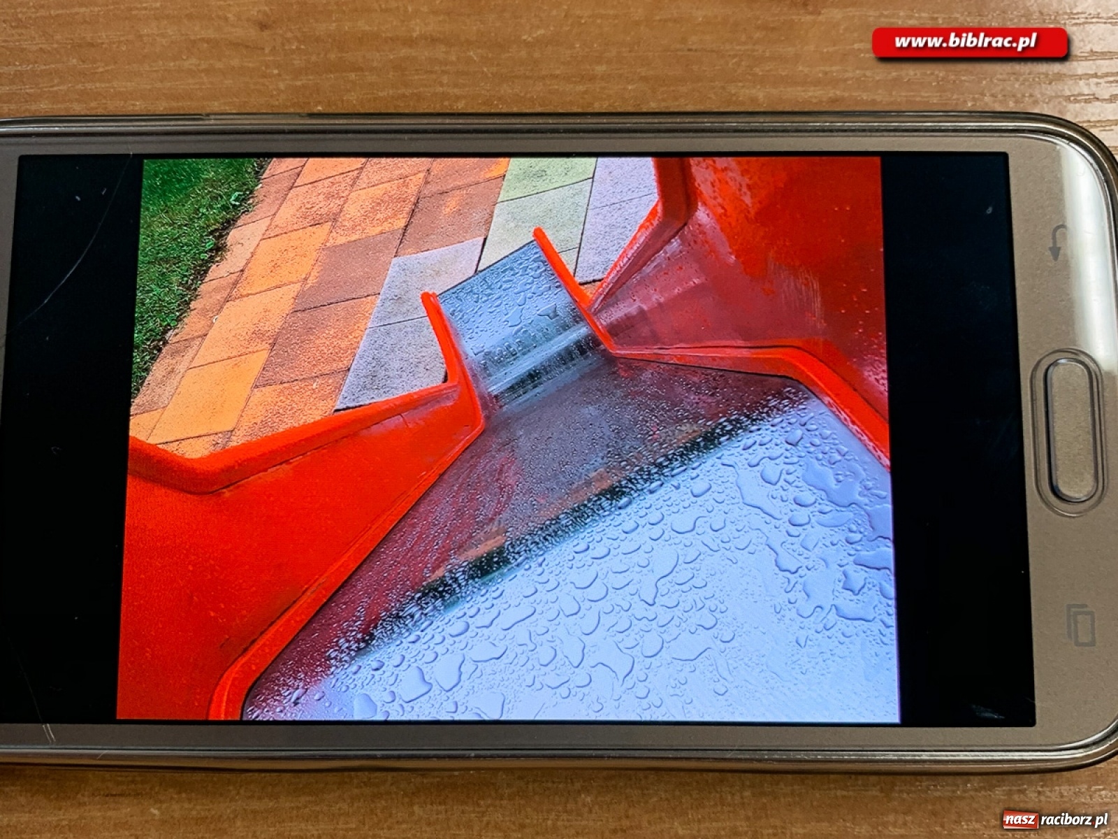 Zdjęcie w galerii na portalu naszraciborz.pl: Przygoda z fotografią w bibliotece w Ocicach  wiadomości z regionu