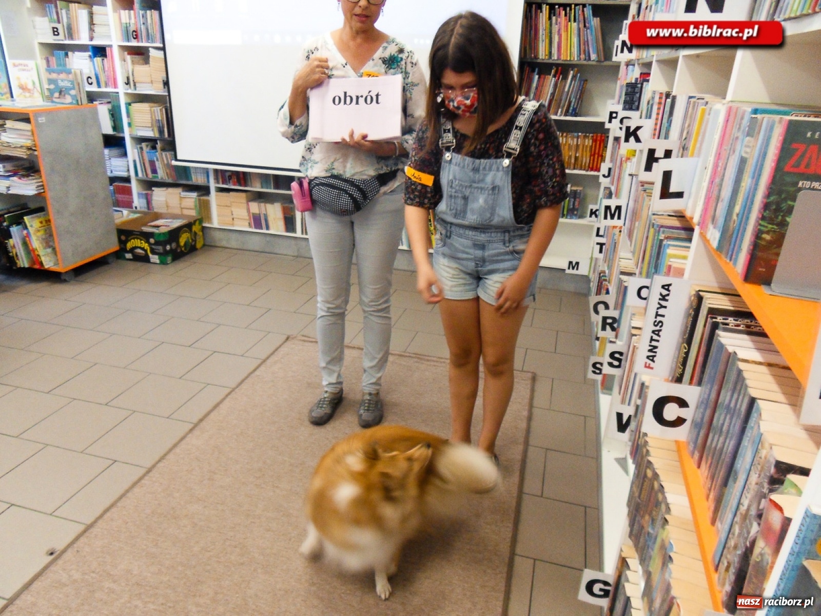 Zdjęcie w galerii na portalu naszraciborz.pl: Dogoterapia i afrykańska przygoda, czyli lato z biblioteką w Markowicach  wiadomości z regionu