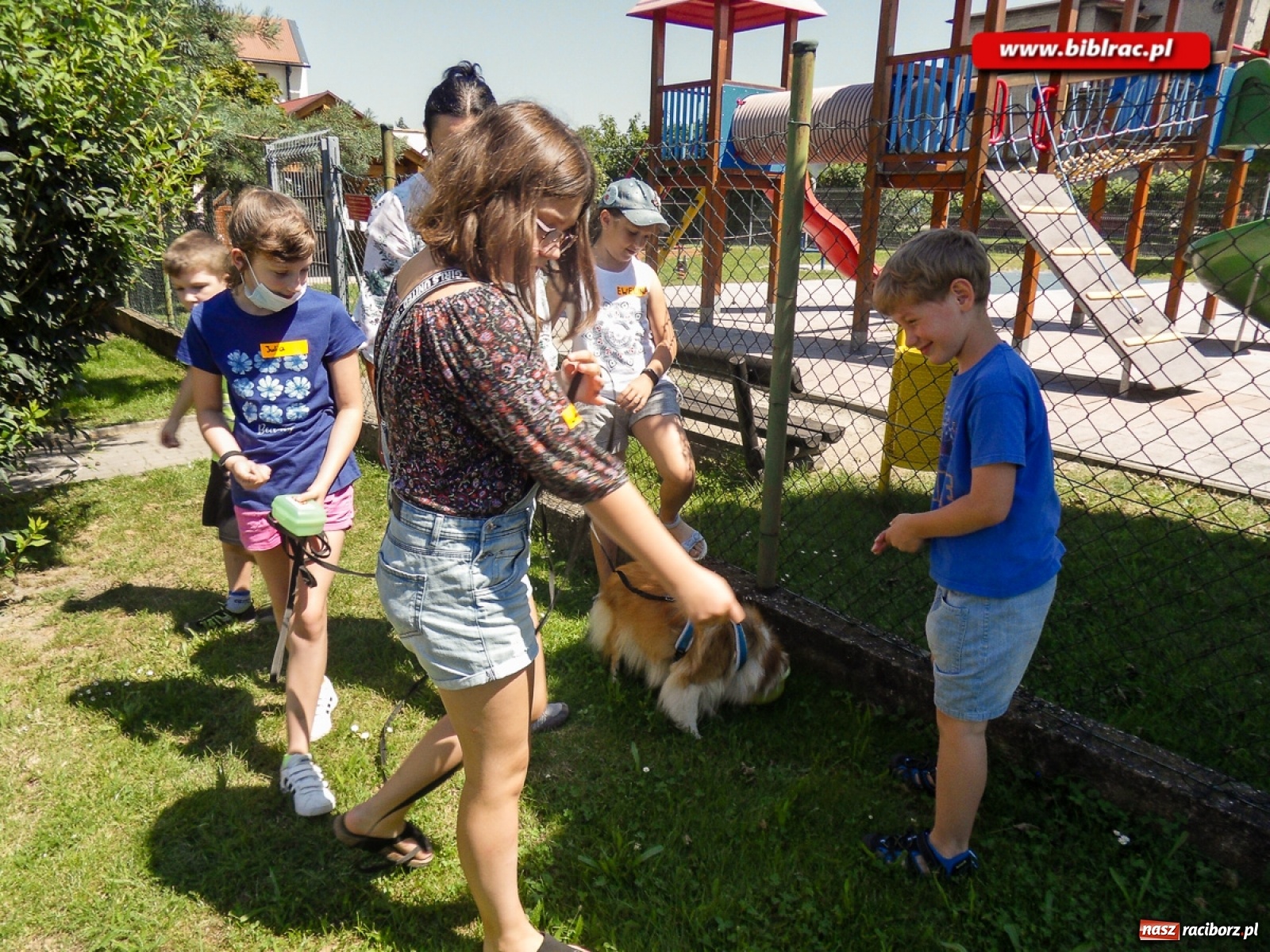 Zdjęcie w galerii na portalu naszraciborz.pl: Dogoterapia i afrykańska przygoda, czyli lato z biblioteką w Markowicach  wiadomości z regionu