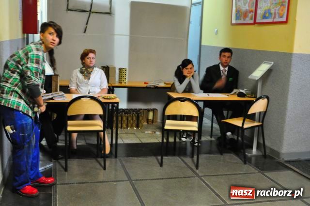 Zdjęcie w galerii na portalu naszraciborz.pl: Szkoła to był nasz drugi dom... wiadomości z regionu