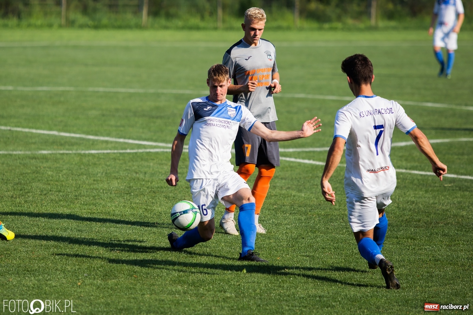 Zdjęcie w galerii na portalu naszraciborz.pl: Derby powiatu. Unia Racibórz rozbiła Naprzód Borucin [FOTO]  wiadomości z regionu