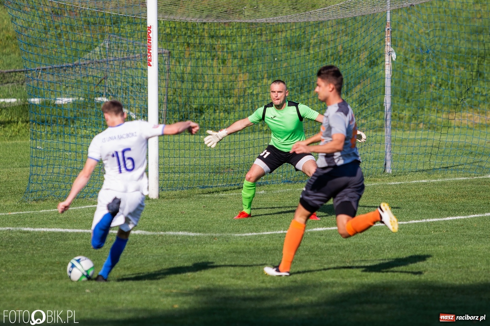 Zdjęcie w galerii na portalu naszraciborz.pl: Derby powiatu. Unia Racibórz rozbiła Naprzód Borucin [FOTO]  wiadomości z regionu