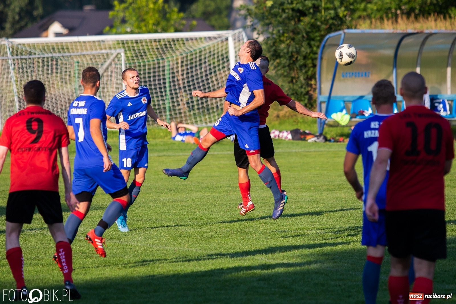 Zdjęcie w galerii na portalu naszraciborz.pl: Klasa okręgowa. Beniaminek z Krzanowic znów bez punktów [FOTO] wiadomości z regionu