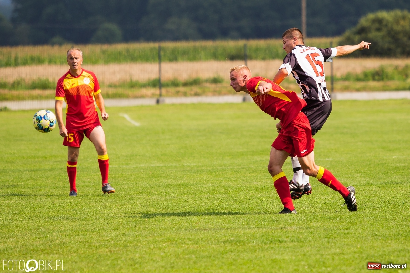 Zdjęcie w galerii na portalu naszraciborz.pl: A klasa. Sprawiedliwy remis przy Olimpijskiej [FOTO] wiadomości z regionu