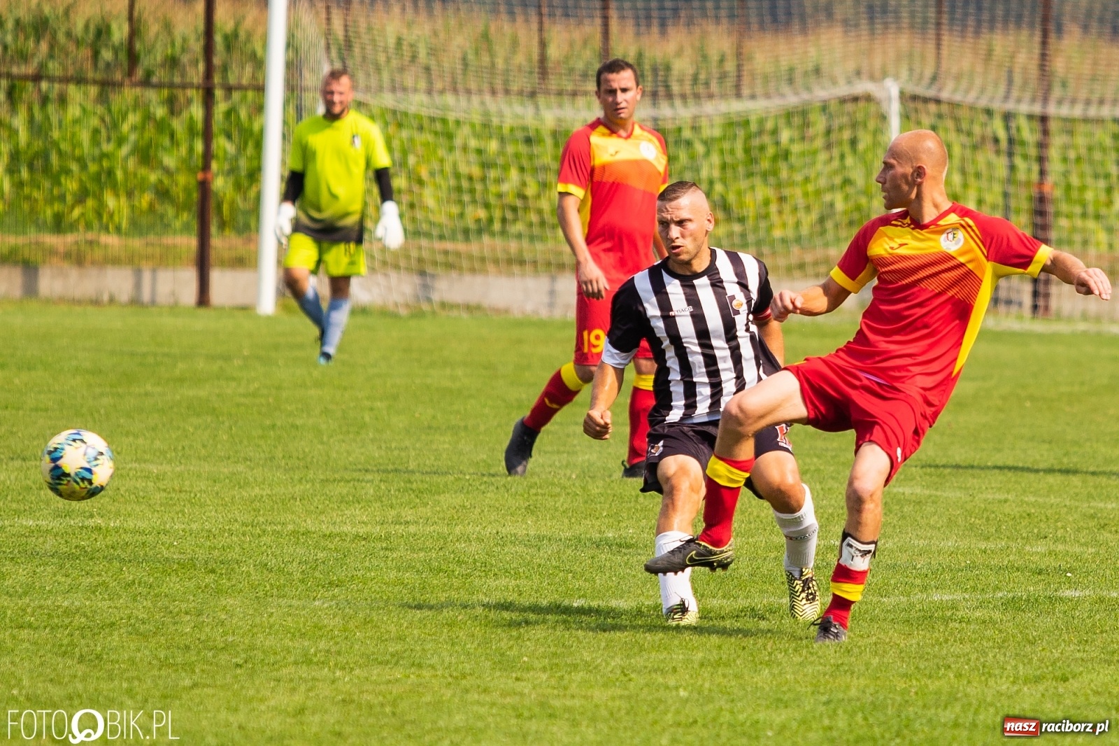 Zdjęcie w galerii na portalu naszraciborz.pl: A klasa. Sprawiedliwy remis przy Olimpijskiej [FOTO] wiadomości z regionu
