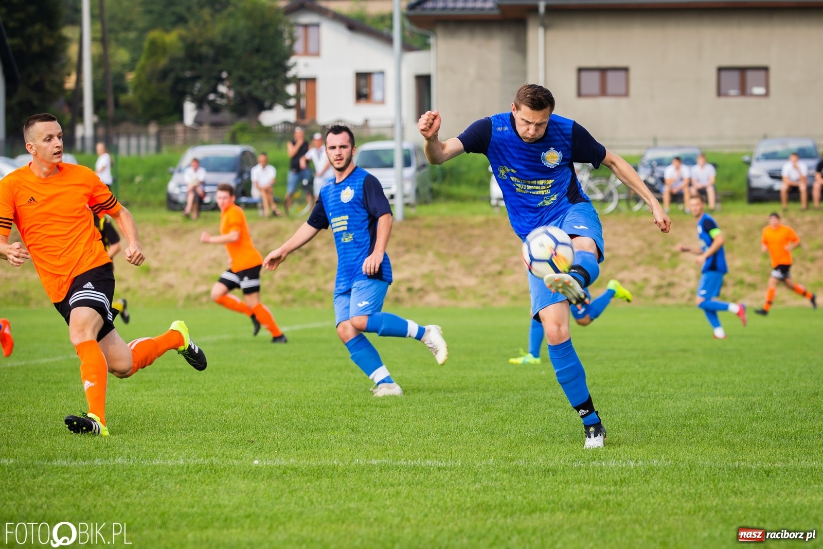 Zdjęcie w galerii na portalu naszraciborz.pl: Derby Raciborza. O wygranej przesądziły karne z kapelusza? [FOTO] wiadomości z regionu