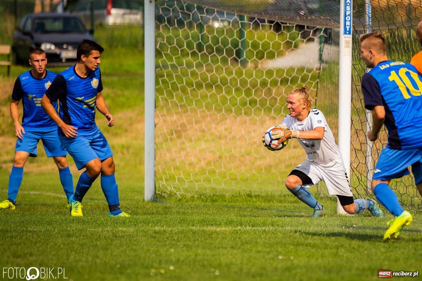 Zdjęcie w galerii na portalu naszraciborz.pl: Derby Raciborza. O wygranej przesądziły karne z kapelusza? [FOTO] wiadomości z regionu