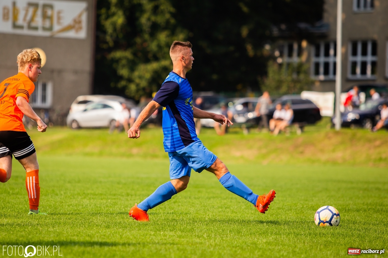 Zdjęcie w galerii na portalu naszraciborz.pl: Derby Raciborza. O wygranej przesądziły karne z kapelusza? [FOTO] wiadomości z regionu