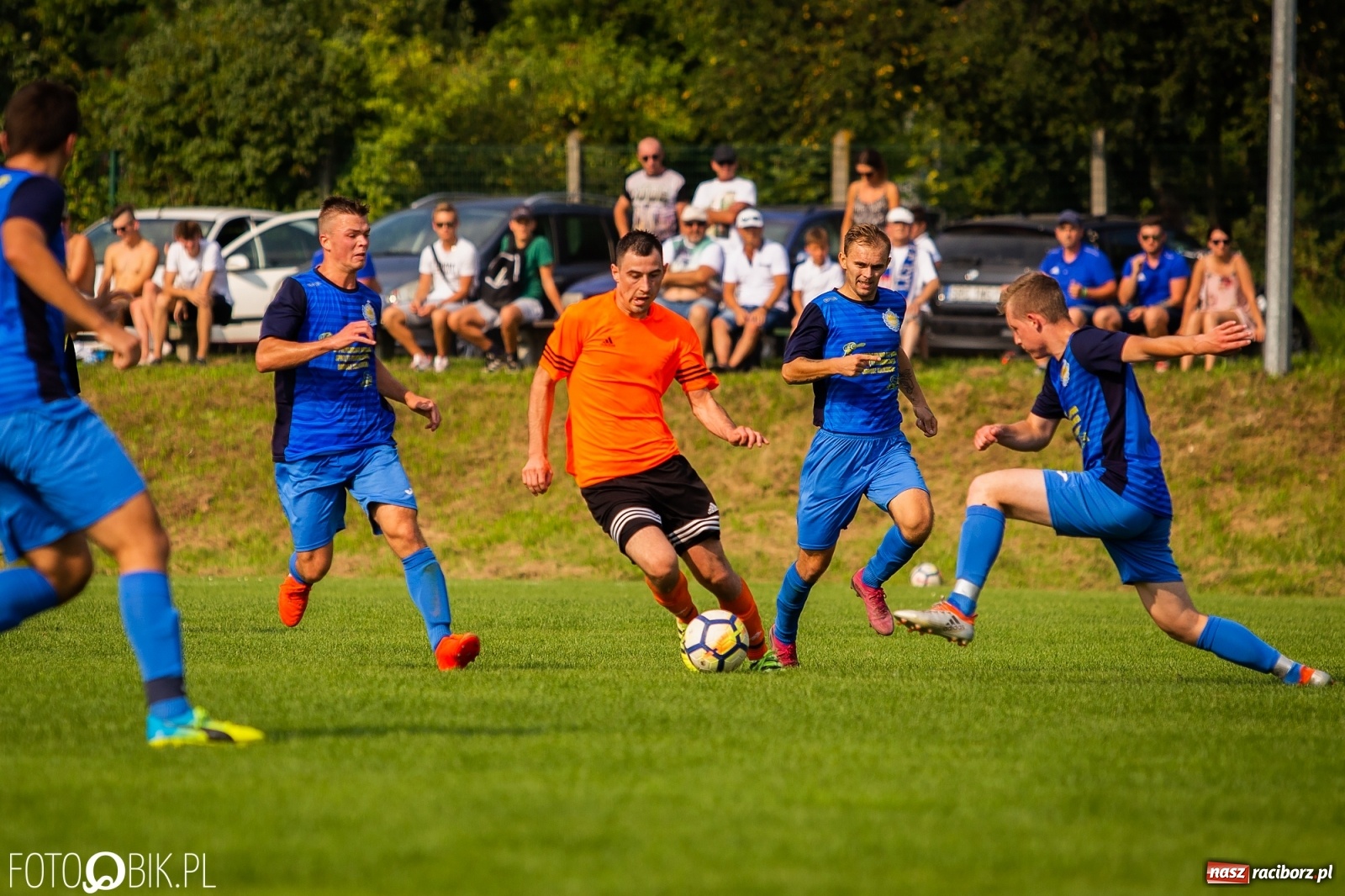 Zdjęcie w galerii na portalu naszraciborz.pl: Derby Raciborza. O wygranej przesądziły karne z kapelusza? [FOTO] wiadomości z regionu