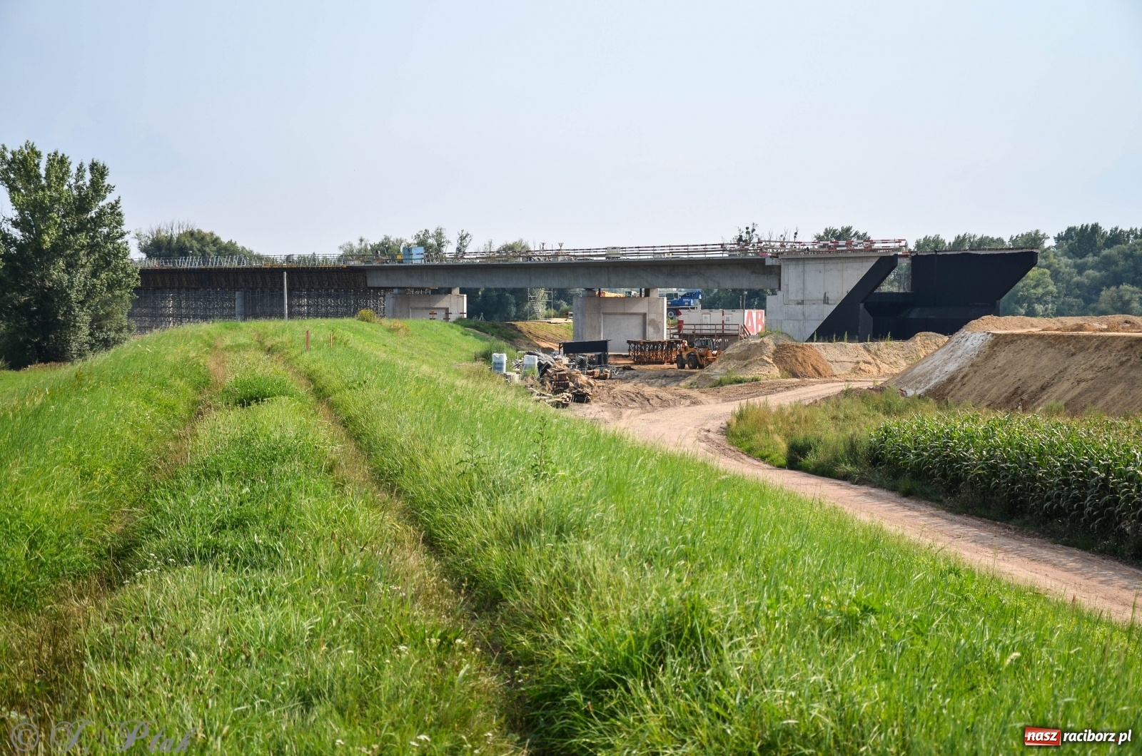 Zdjęcie w galerii na portalu naszraciborz.pl: Raport z budowy wschodniej obwodnicy [FOTO i WIDEO]  wiadomości z regionu