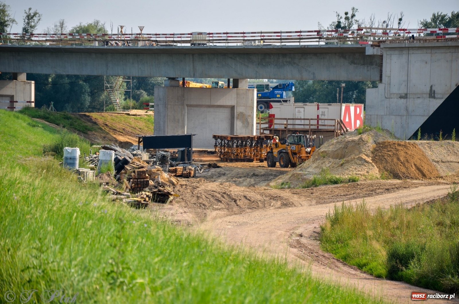 Zdjęcie w galerii na portalu naszraciborz.pl: Raport z budowy wschodniej obwodnicy [FOTO i WIDEO]  wiadomości z regionu