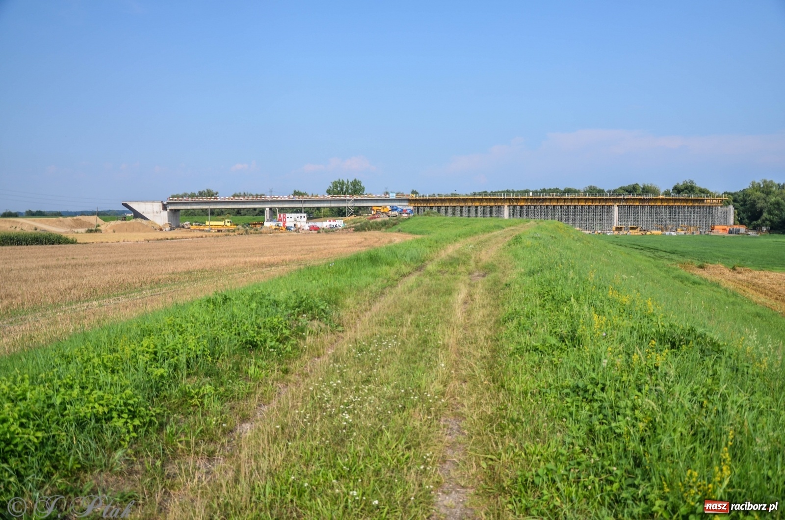 Zdjęcie w galerii na portalu naszraciborz.pl: Raport z budowy wschodniej obwodnicy [FOTO i WIDEO]  wiadomości z regionu