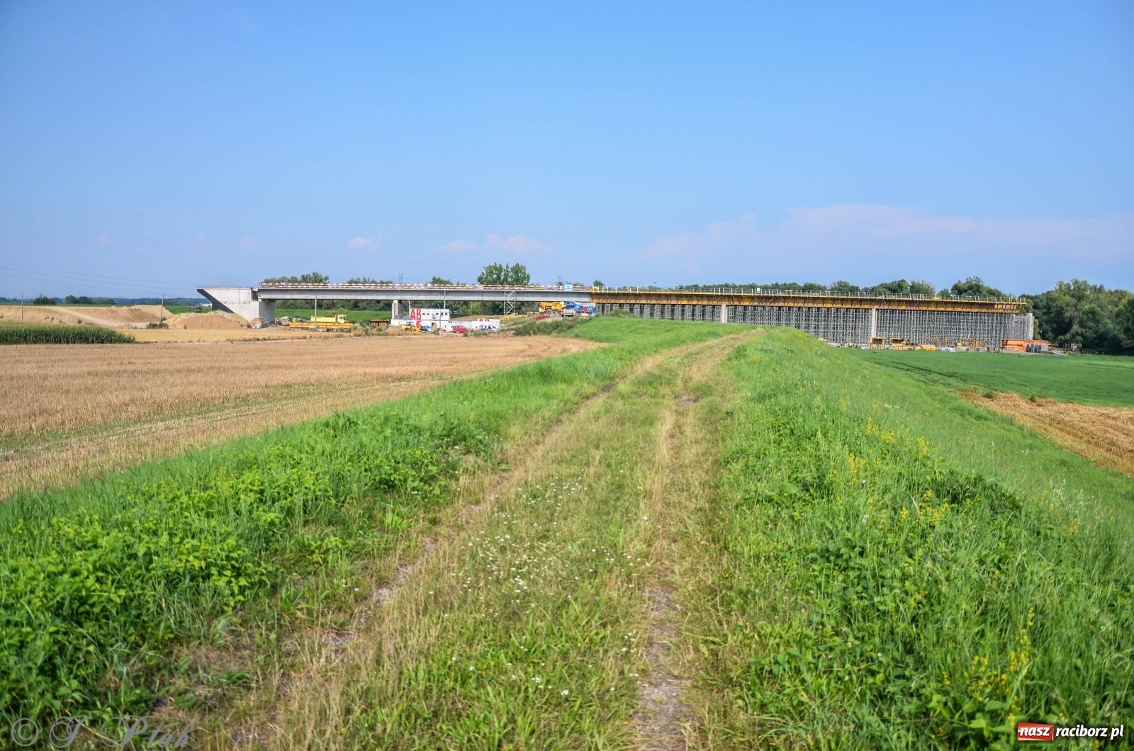 Zdjęcie w galerii na portalu naszraciborz.pl: Raport z budowy wschodniej obwodnicy [FOTO i WIDEO]  wiadomości z regionu