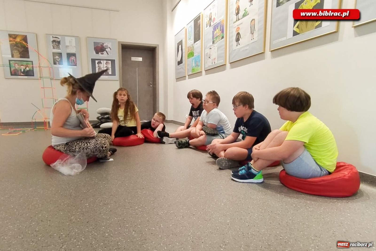 Zdjęcie w galerii na portalu naszraciborz.pl: Finał Lata dla niepełnosprawnych w bibliotece  wiadomości z regionu