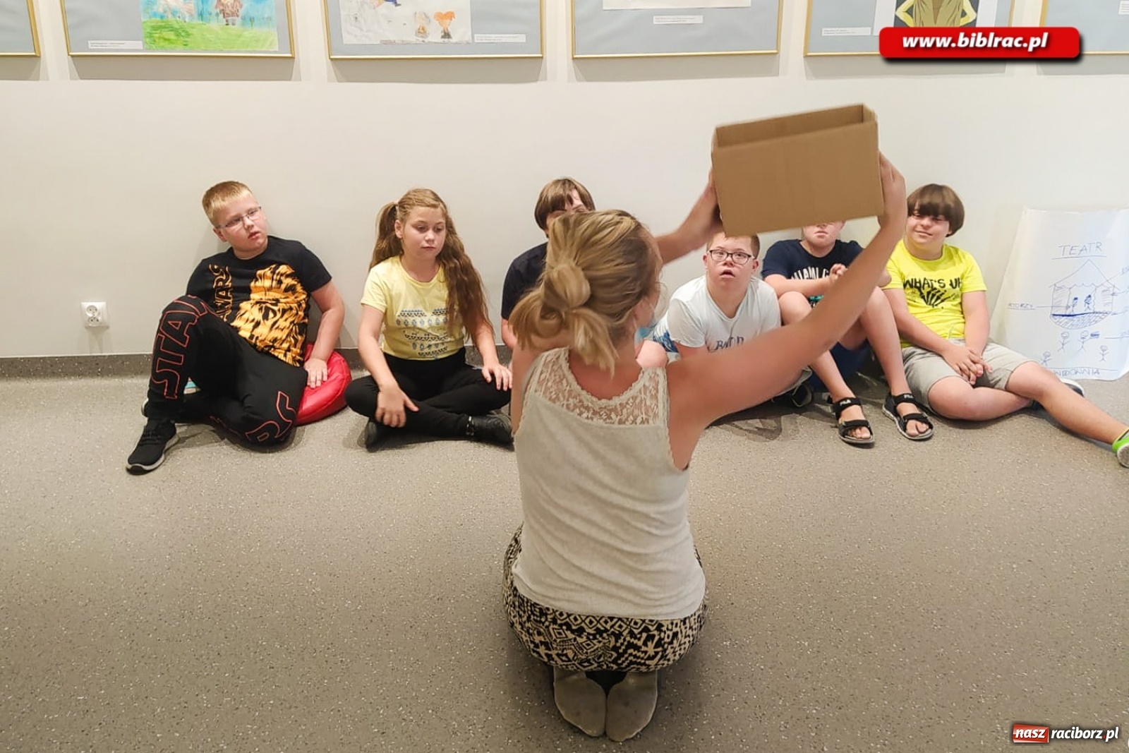 Zdjęcie w galerii na portalu naszraciborz.pl: Finał Lata dla niepełnosprawnych w bibliotece  wiadomości z regionu