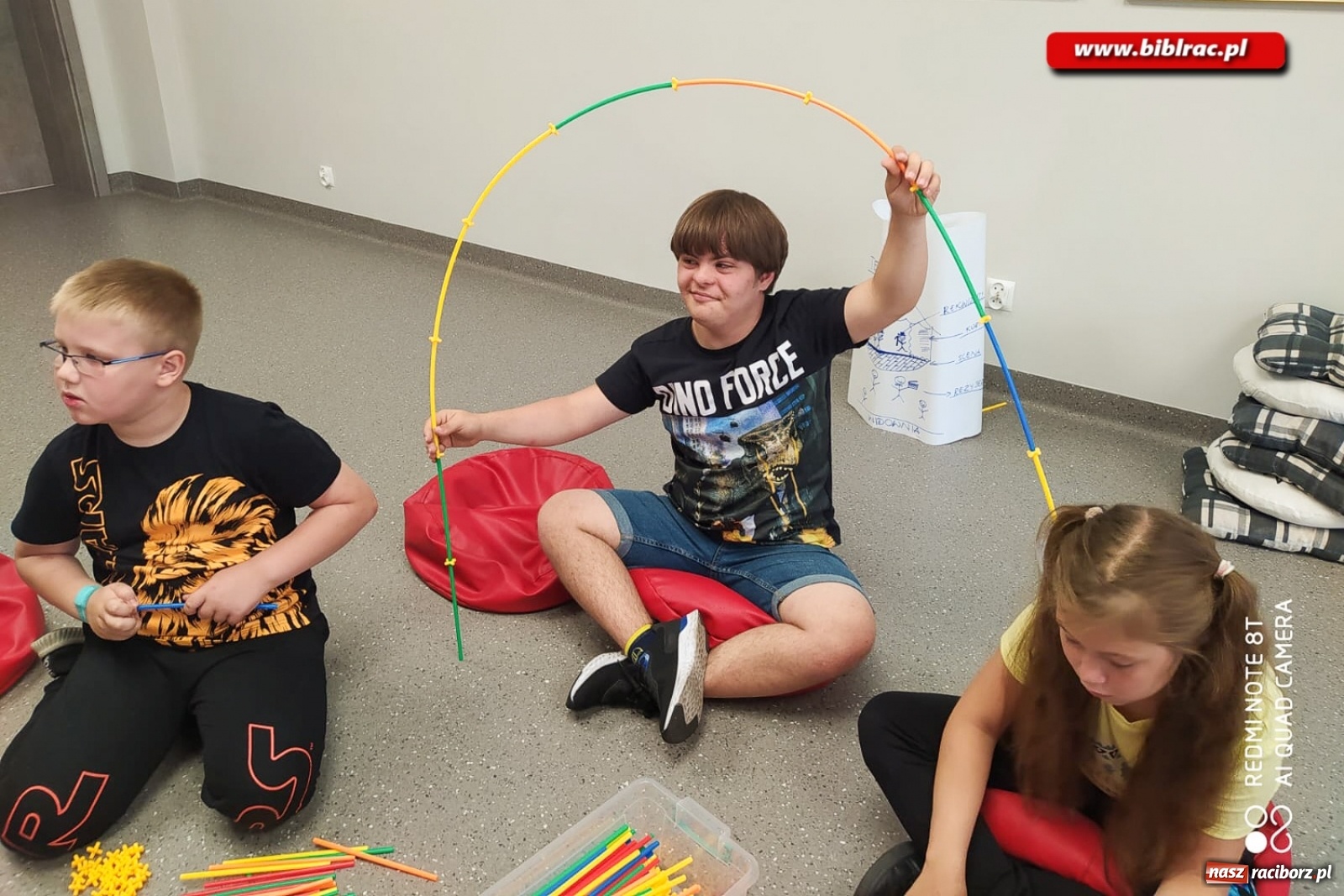 Zdjęcie w galerii na portalu naszraciborz.pl: Finał Lata dla niepełnosprawnych w bibliotece  wiadomości z regionu