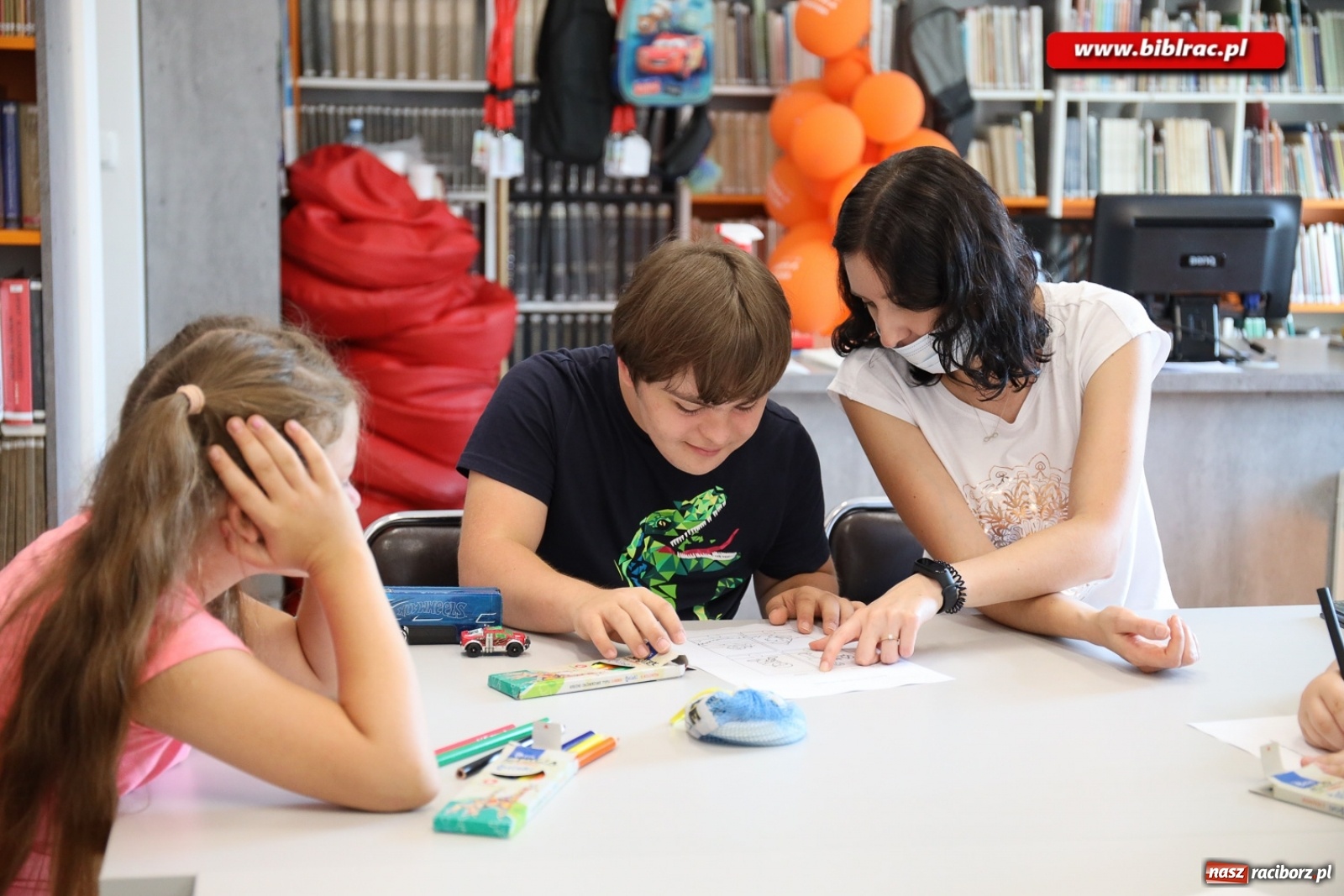 Zdjęcie w galerii na portalu naszraciborz.pl: Finał Lata dla niepełnosprawnych w bibliotece  wiadomości z regionu