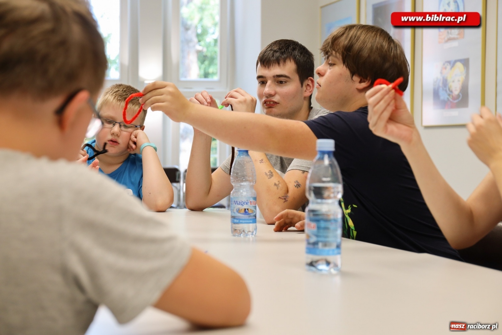Zdjęcie w galerii na portalu naszraciborz.pl: Finał Lata dla niepełnosprawnych w bibliotece  wiadomości z regionu