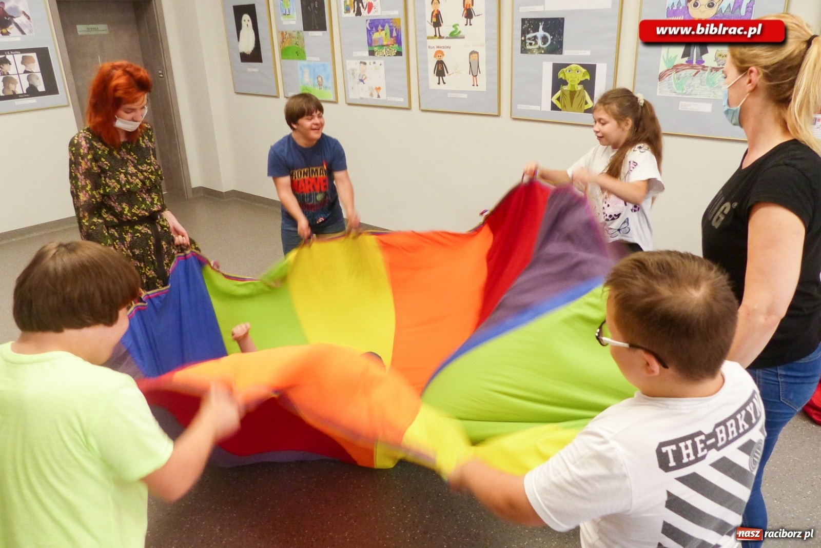 Zdjęcie w galerii na portalu naszraciborz.pl: Finał Lata dla niepełnosprawnych w bibliotece  wiadomości z regionu