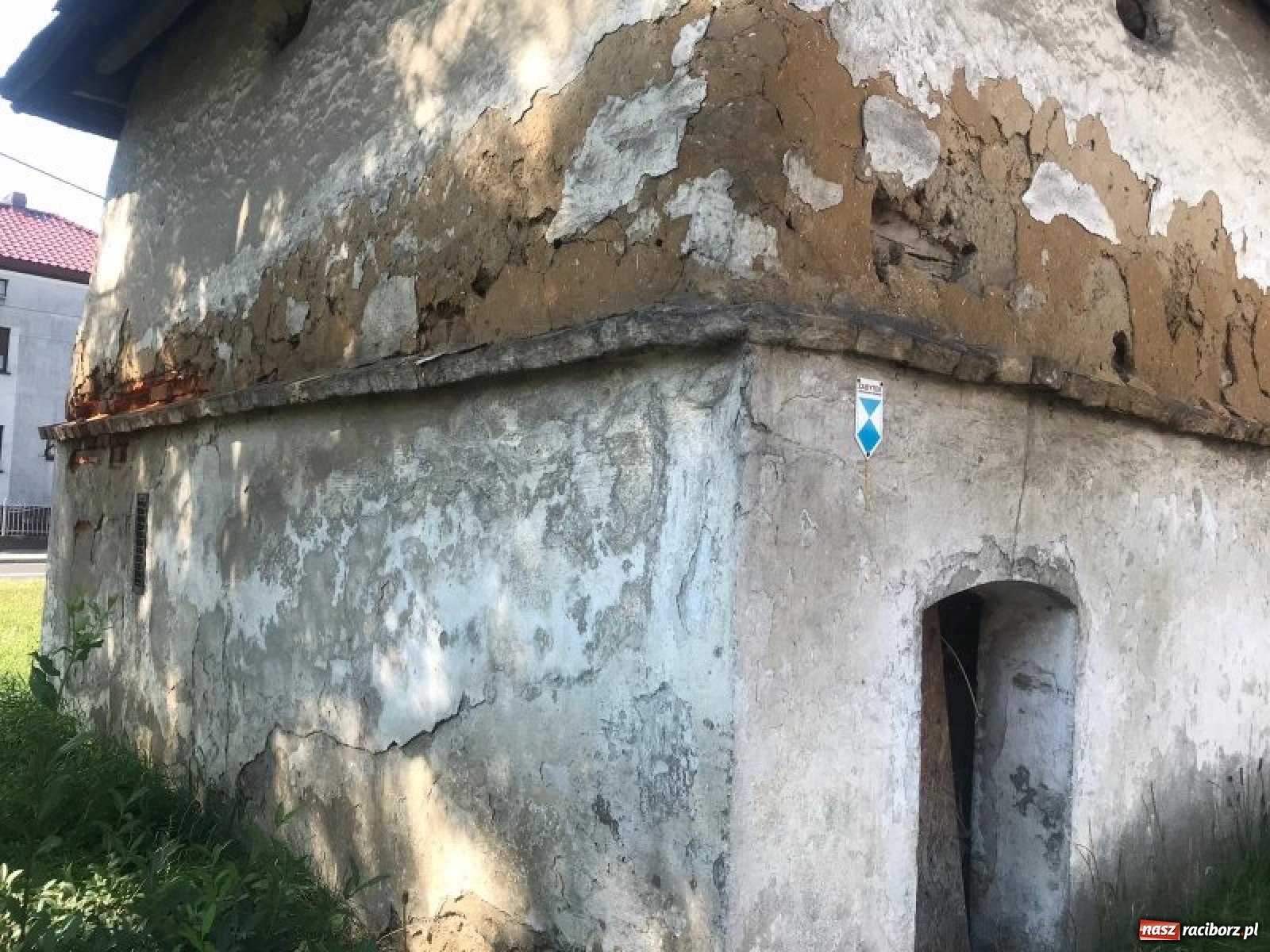 Zdjęcie w galerii na portalu naszraciborz.pl: Wkrótce dowiemy się, ile lat ma sudolski spichlerz wiadomości z regionu