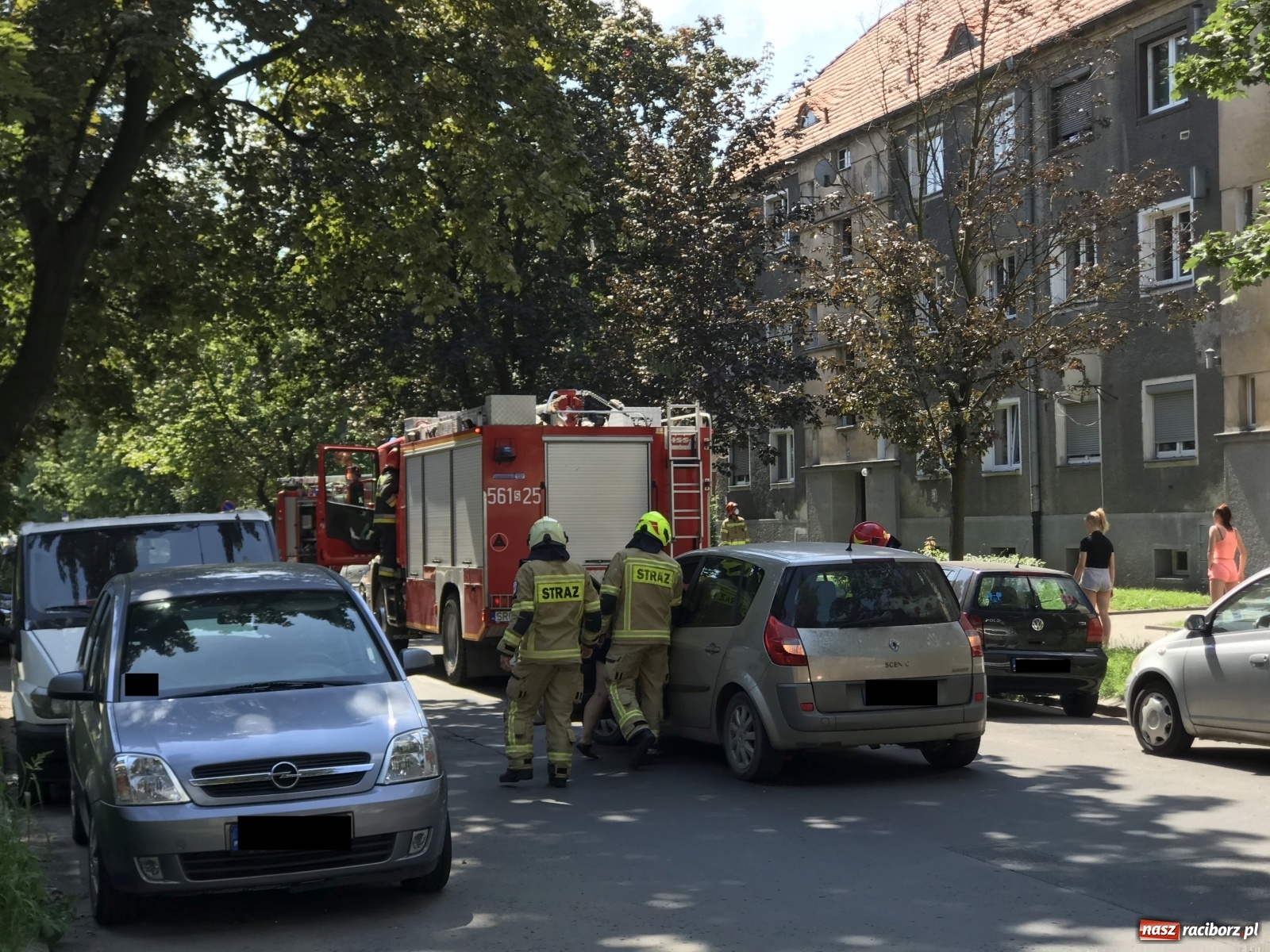 Zdjęcie w galerii na portalu naszraciborz.pl: Raport 998. Silne zadymienie na Skłodowskiej wiadomości z regionu