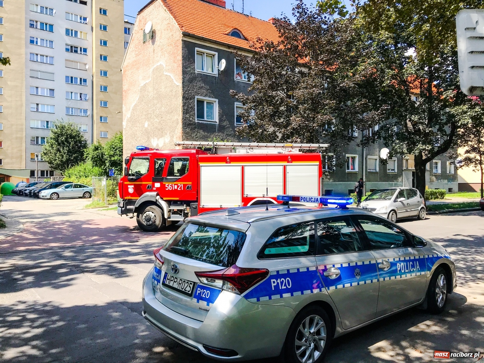 Zdjęcie w galerii na portalu naszraciborz.pl: Raport 998. Silne zadymienie na Skłodowskiej wiadomości z regionu