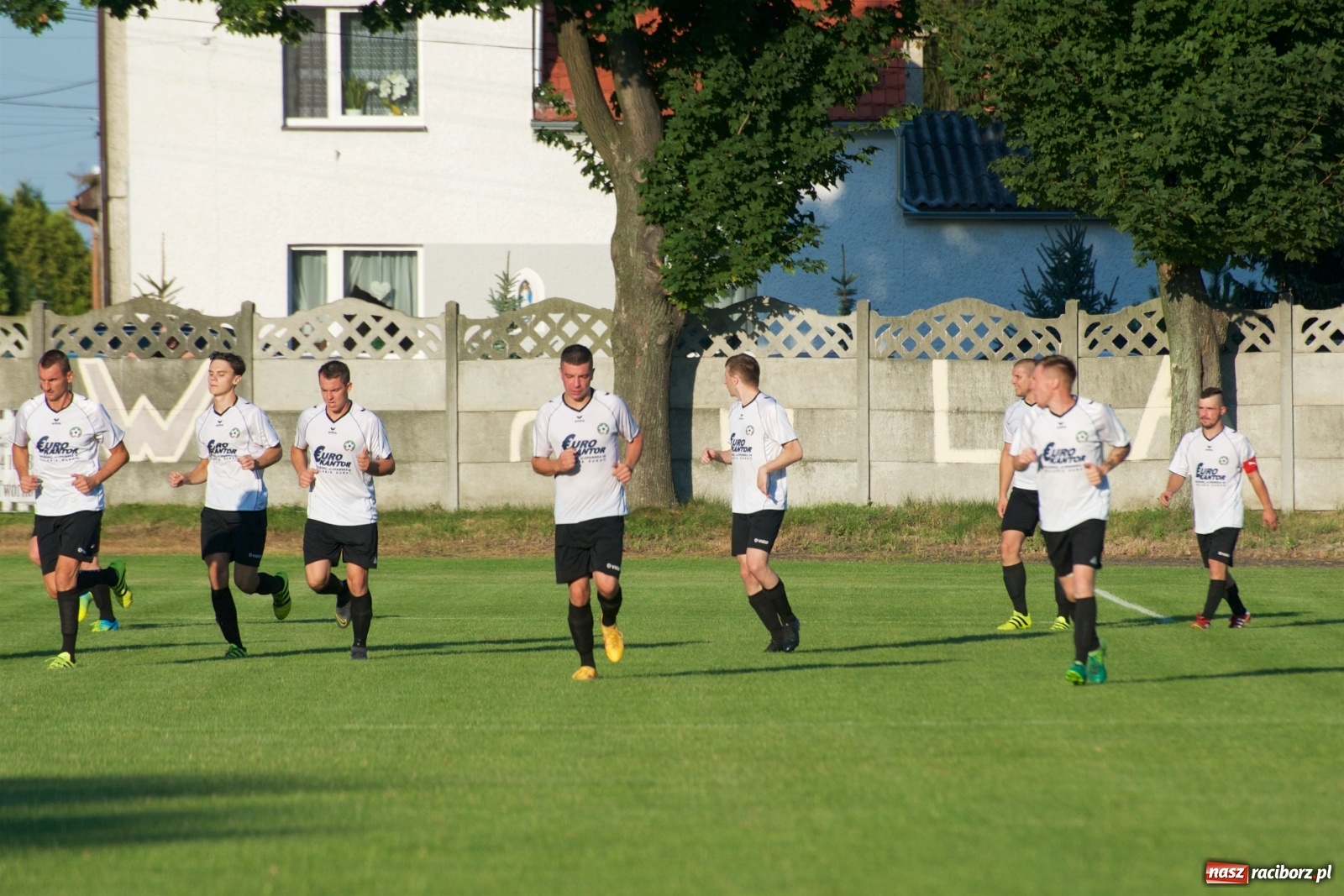 Zdjęcie w galerii na portalu naszraciborz.pl: Tworków vs Krzyżanowice. Historyczna wygrana gospodarzy [FOTO] wiadomości z regionu