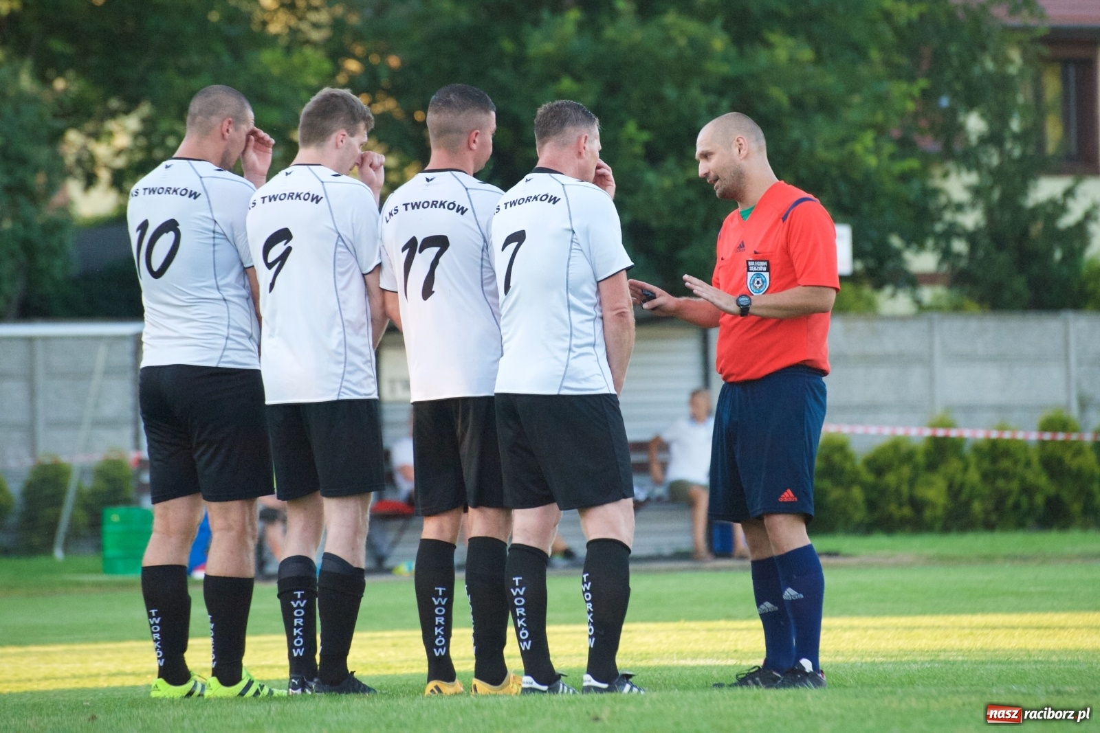 Zdjęcie w galerii na portalu naszraciborz.pl: Tworków vs Krzyżanowice. Historyczna wygrana gospodarzy [FOTO] wiadomości z regionu