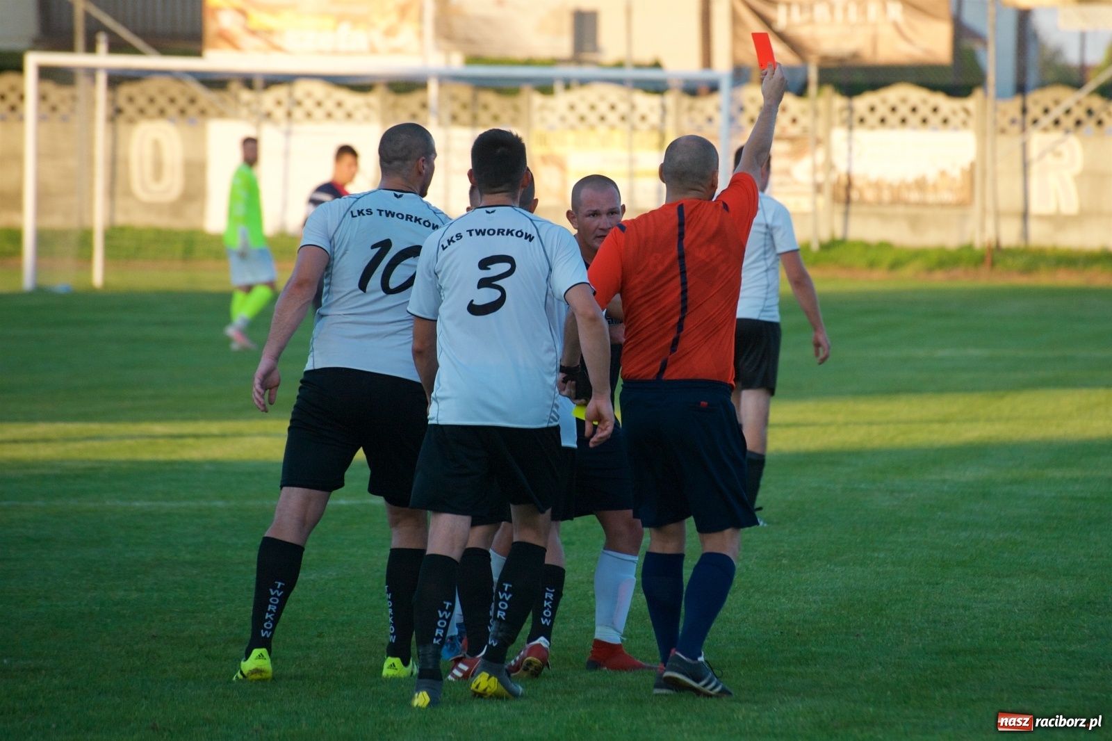 Zdjęcie w galerii na portalu naszraciborz.pl: Tworków vs Krzyżanowice. Historyczna wygrana gospodarzy [FOTO] wiadomości z regionu