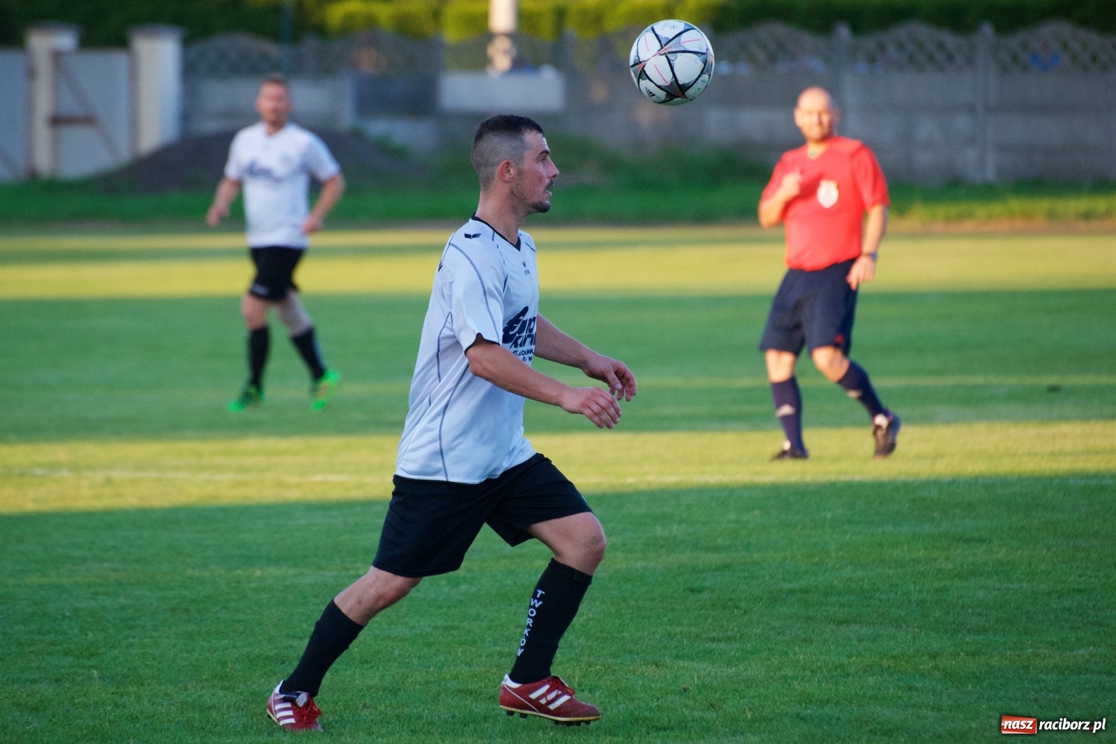 Zdjęcie w galerii na portalu naszraciborz.pl: Tworków vs Krzyżanowice. Historyczna wygrana gospodarzy [FOTO] wiadomości z regionu