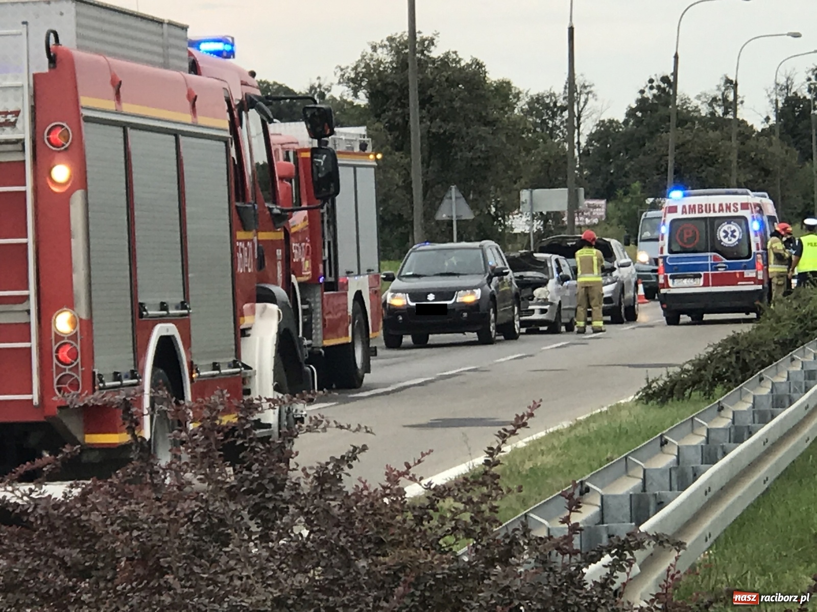 Zdjęcie w galerii na portalu naszraciborz.pl: Dziesięć zdarzeń drogowych w jeden dzień. Trzy poważne  wiadomości z regionu