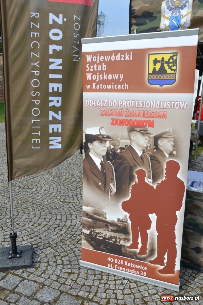 Zdjęcie w galerii na portalu naszraciborz.pl: Zostań Żołnierzem Rzeczypospolitej. Kampania na zamku  wiadomości z regionu